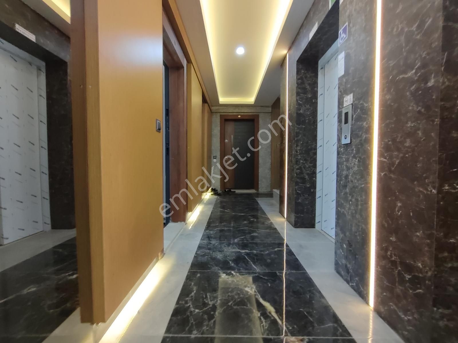 Altıntaş Köfteci Yusuf Yanı Havuzlu İskanlı Sıfır 1+1 Daire - Görsel 12