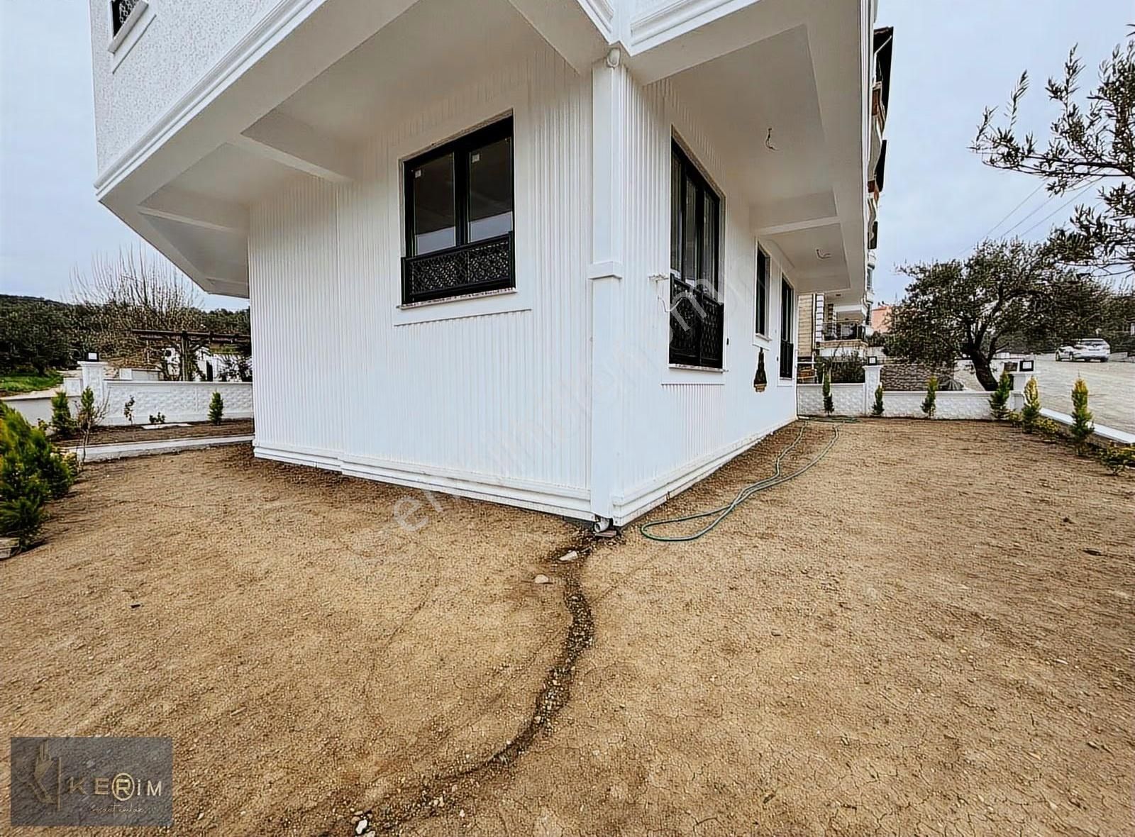 Kerim'den Küçükkuyu Merkez'de Deniz Manzaralı 2+1 Satılık Daire - Görsel 16