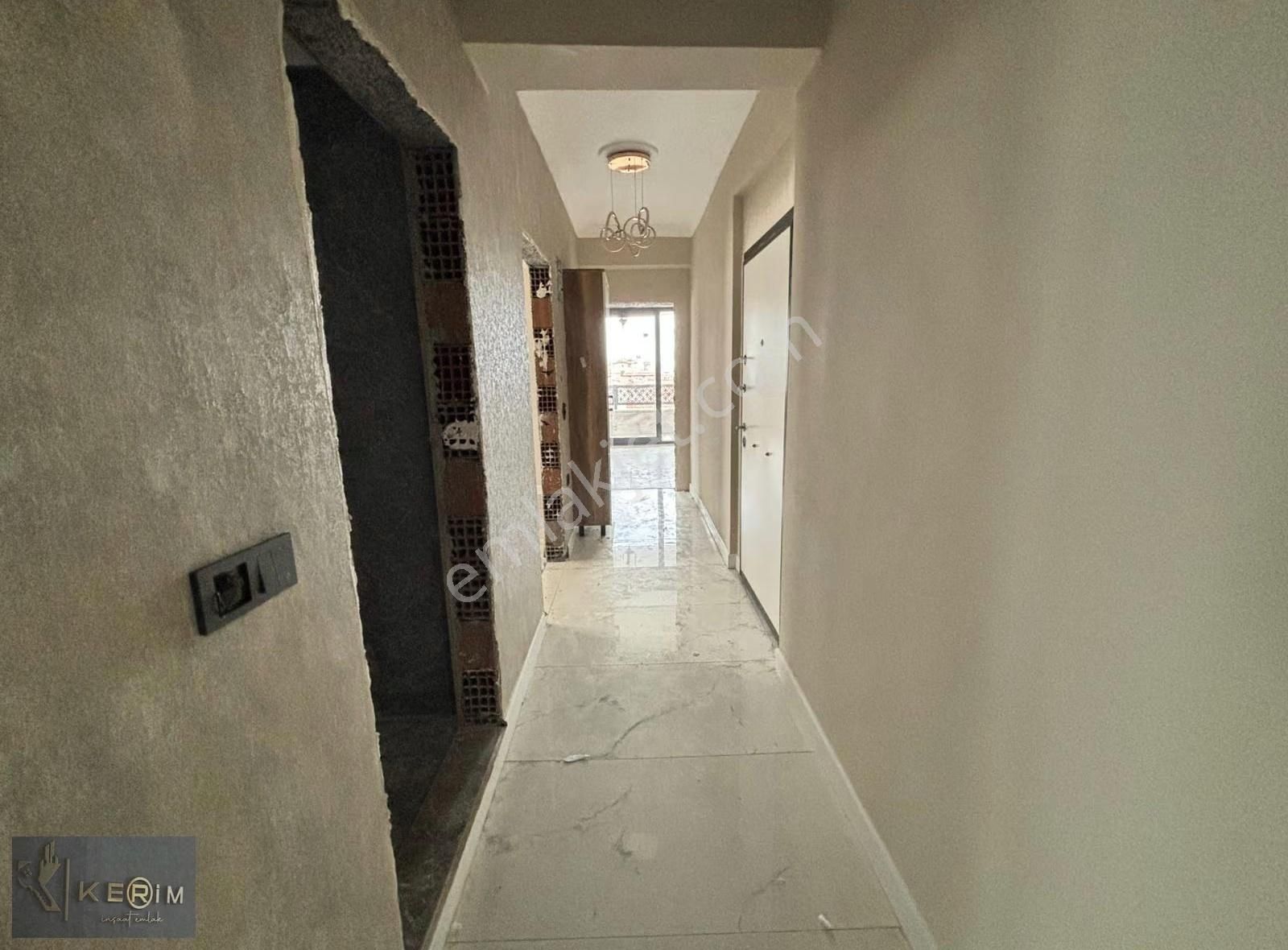 Kerim'den Küçükkuyu Merkez'de Deniz Manzaralı 2+1 Satılık Daire - Görsel 5