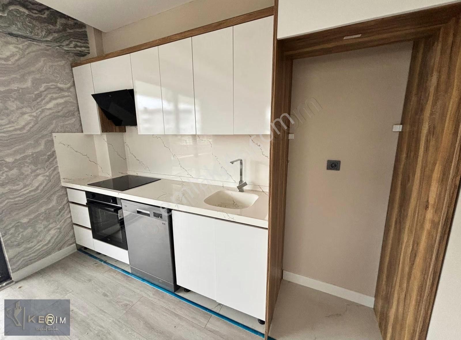 Kerim'den Küçükkuyu Merkez'de Deniz Manzaralı 2+1 Satılık Daire - Görsel 10