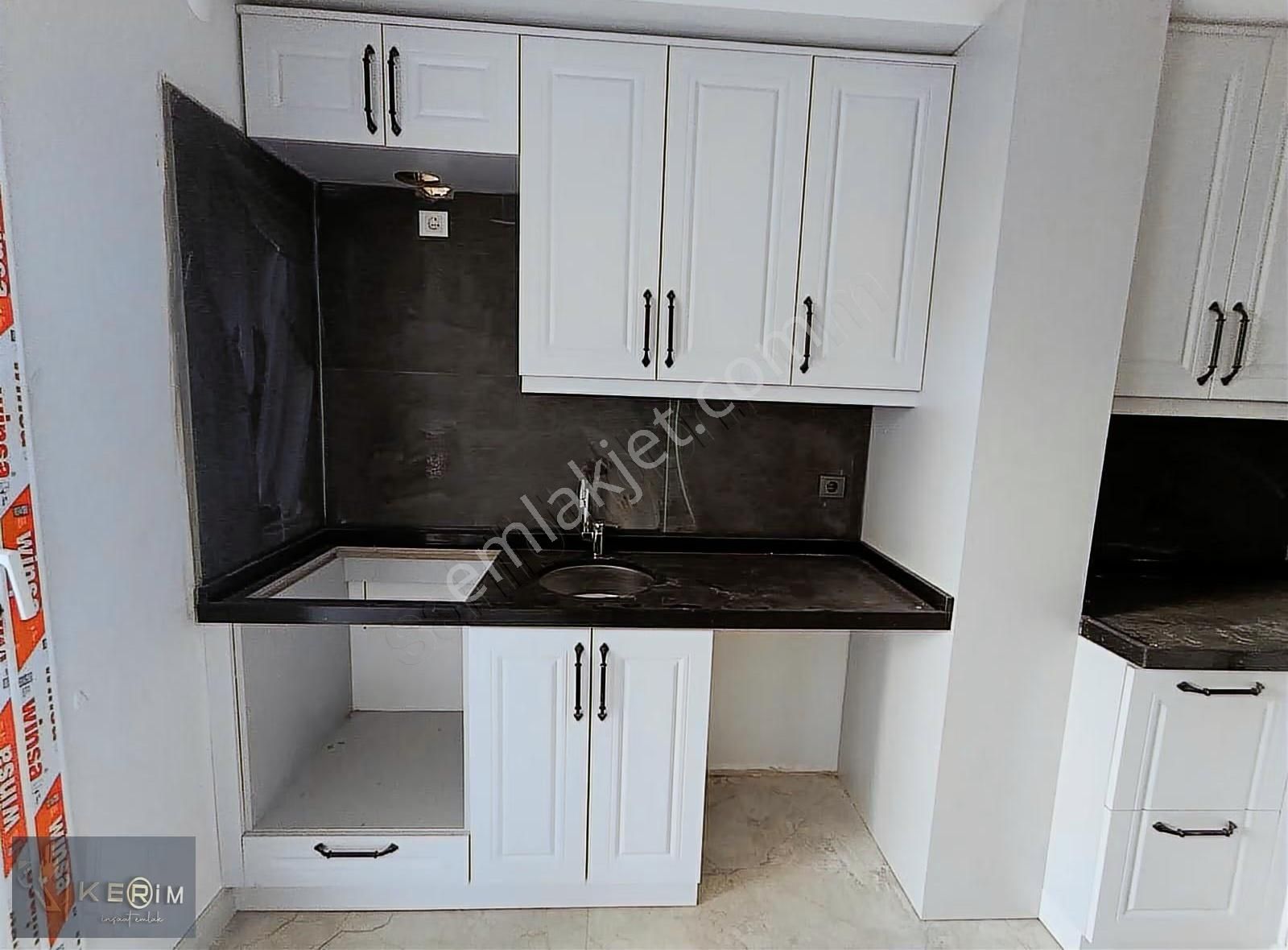 Kerim'den Ayvacık Merkezde Satılık 2+1 Kapalı Mutfak Daire - Görsel 8