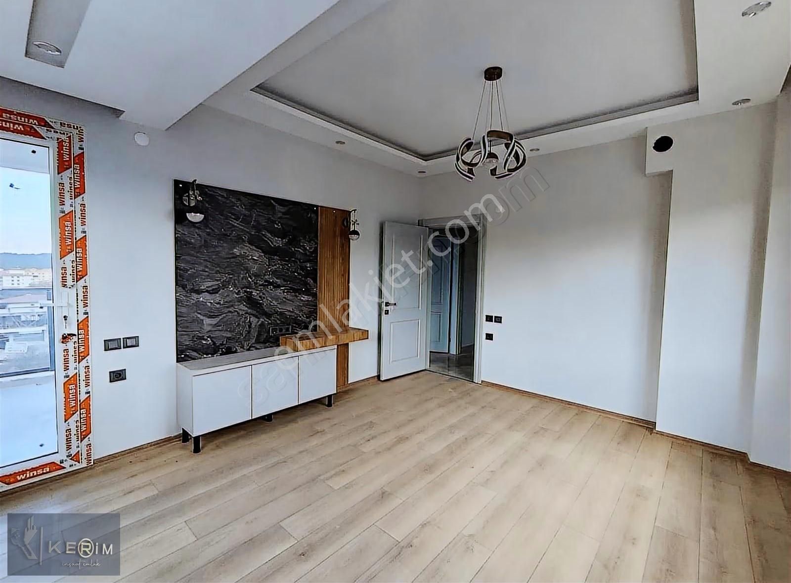 Kerim'den Ayvacık Merkezde Satılık 2+1 Kapalı Mutfak Daire - Görsel 6