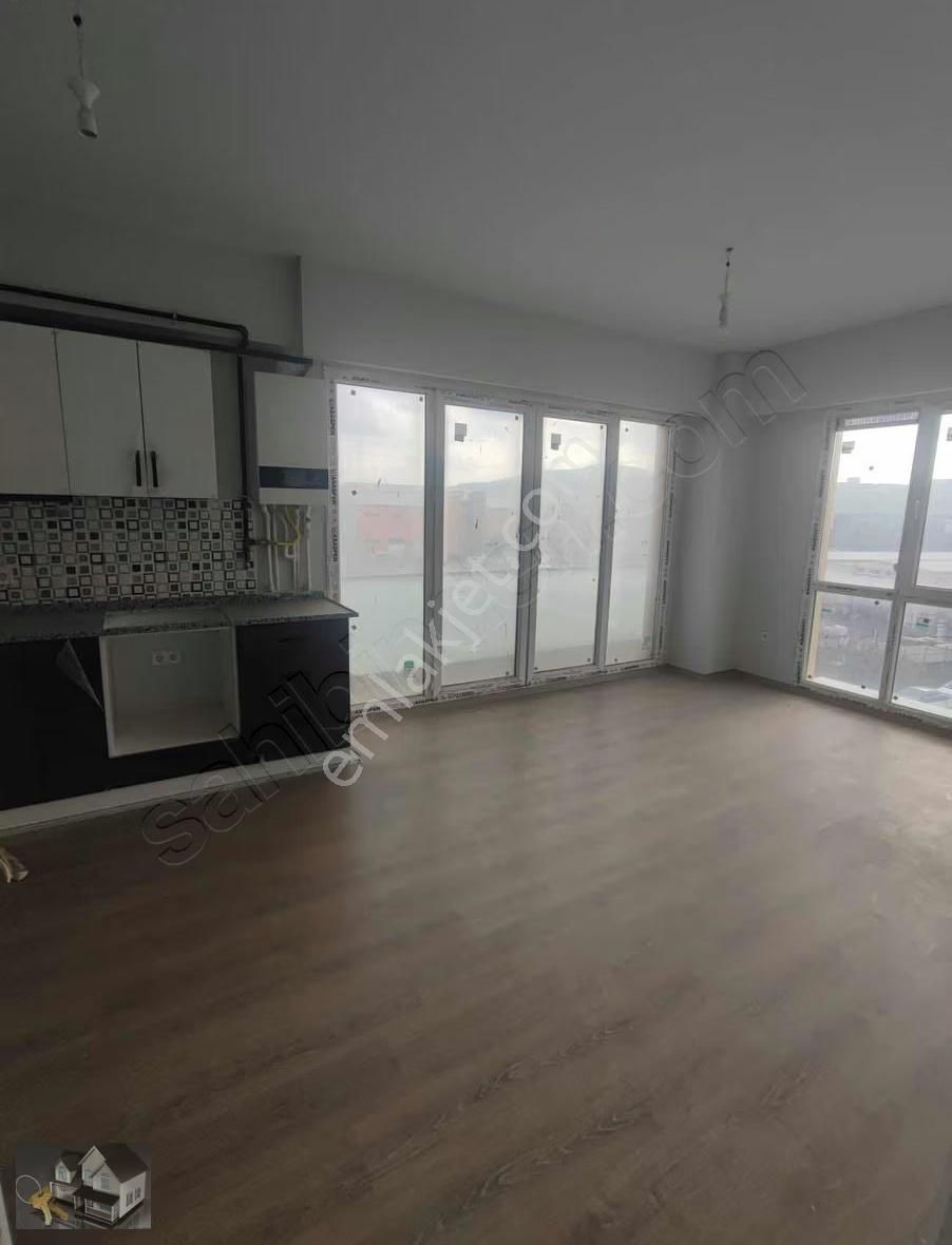 Merkez Metro Yanında Ebeveyn Banyolu Yatırımlık Fırsat Daire