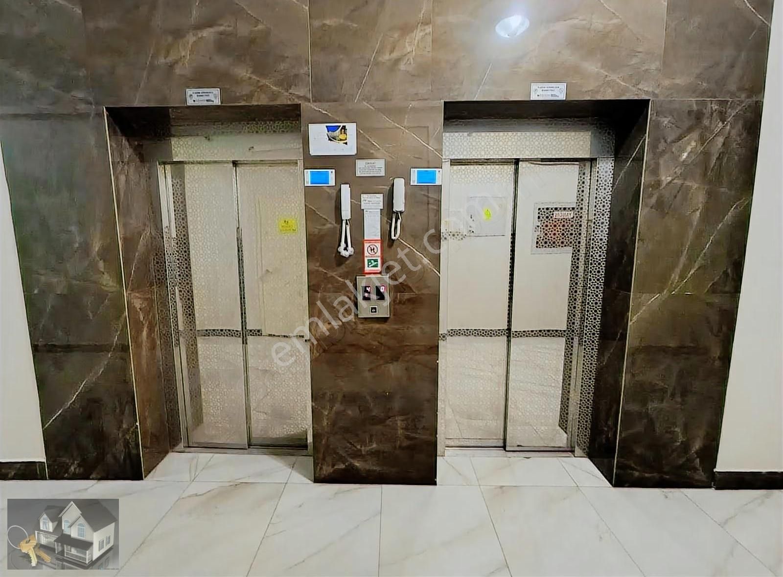 Ege Mahallesinde Mükemmel Konumda Yeni Binada Satılık 4 +1 - Görsel 12