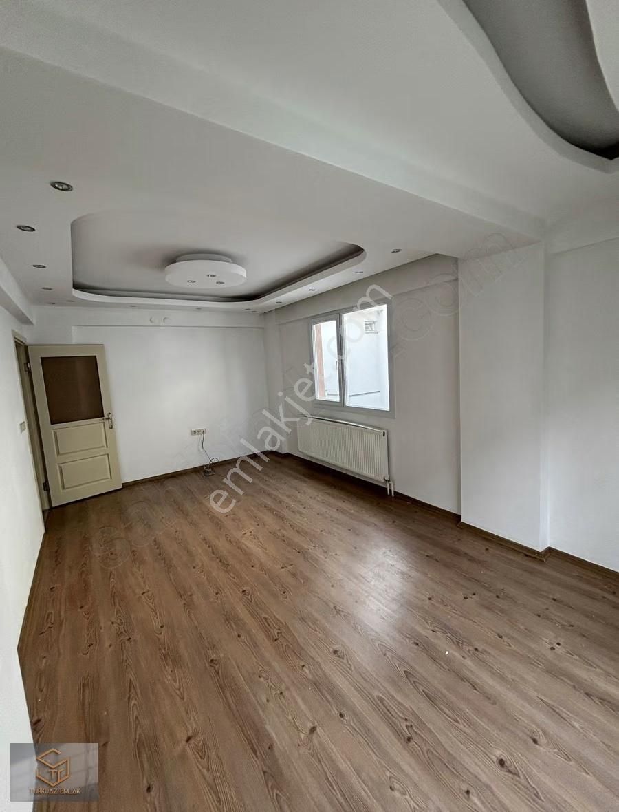 Menemen Uğur Mumcu Mah. Satılık 3 +1 Daire