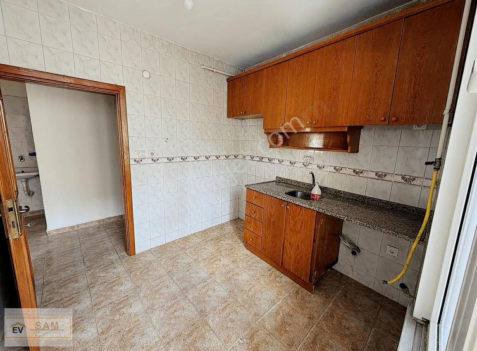 Metroya Yürüme Mesafesi Kiralık Geniş Daire - Görsel 10