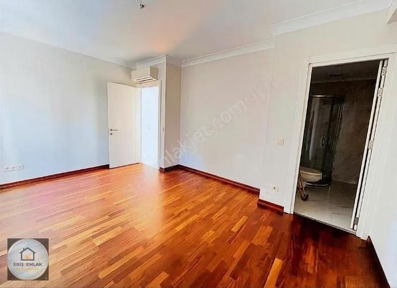 Boş .... Çiftehavuzlar Caddeye Çok Yakın E.banyolu 95 M2 Net 3+1