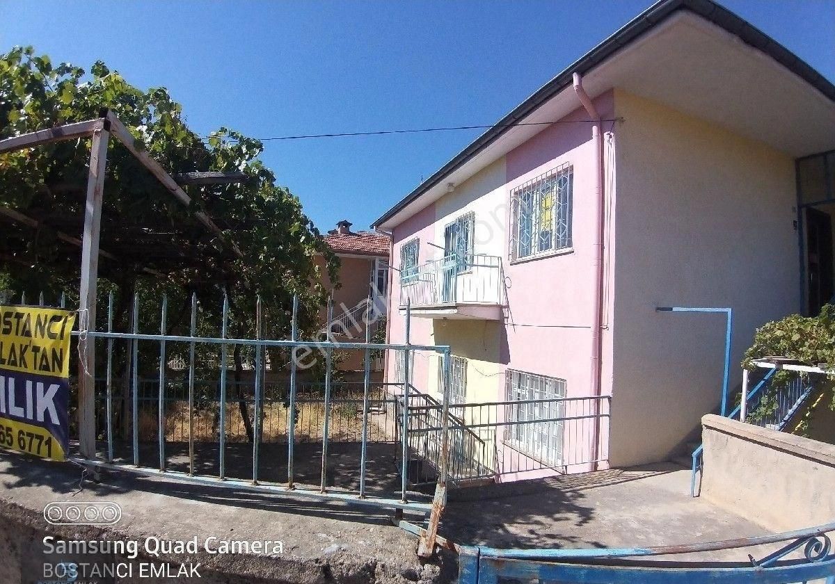 Satılık Yarı Müstakil Daire