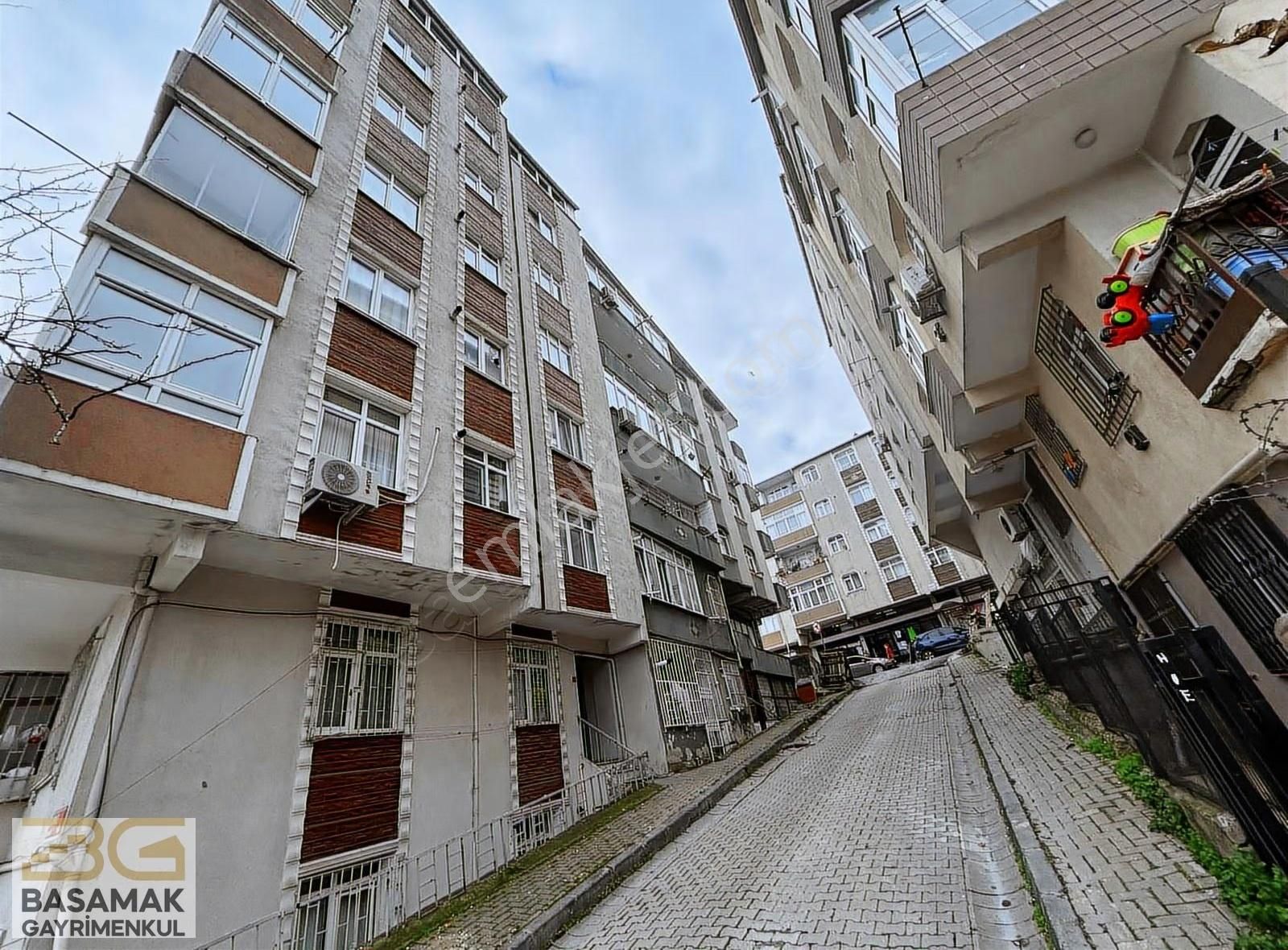 Basamak Gayrimenkul'den Güngören Merkez Mahallesinde Satılık 2+1 - Görsel 4