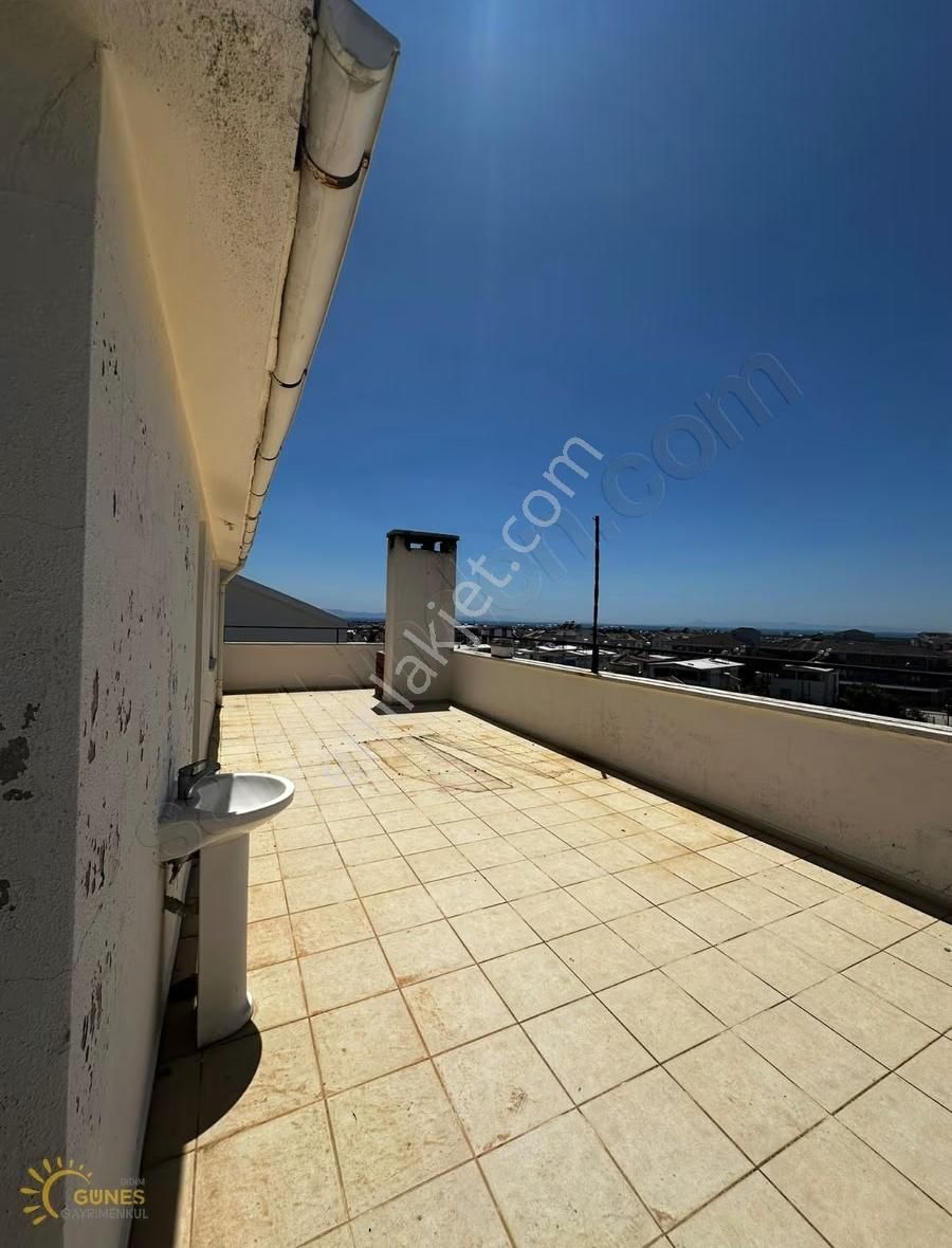 Didim Efeelerde Adnan Menderes Bulvarına Cepheli Geniş 2+1 Dblks