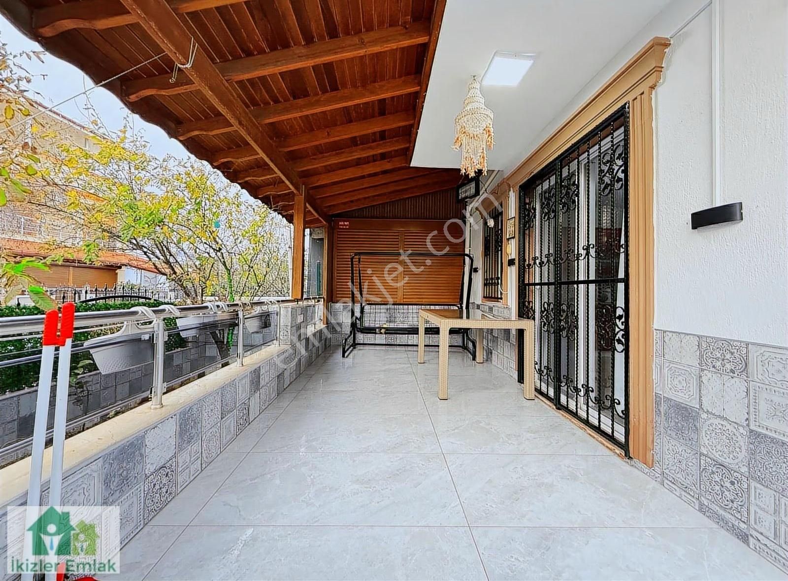 Seferihisar Doğanbey'de Satılık 5+1 Geniş Bahçeli Dublex Villa - Görsel 22