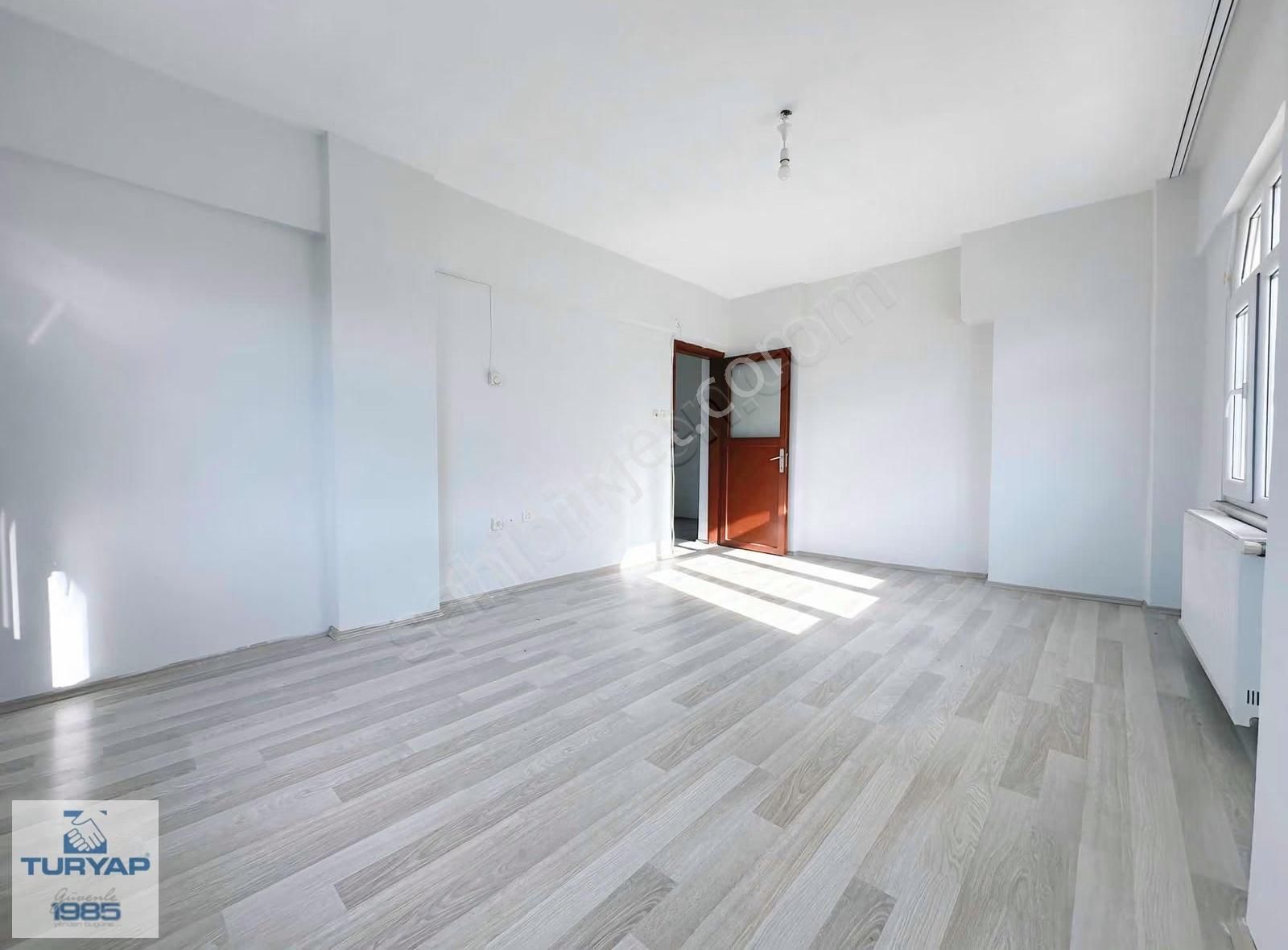 Turyap Soner'den Satılık Yatırıma Uygun 2+1 Daire - Görsel 3