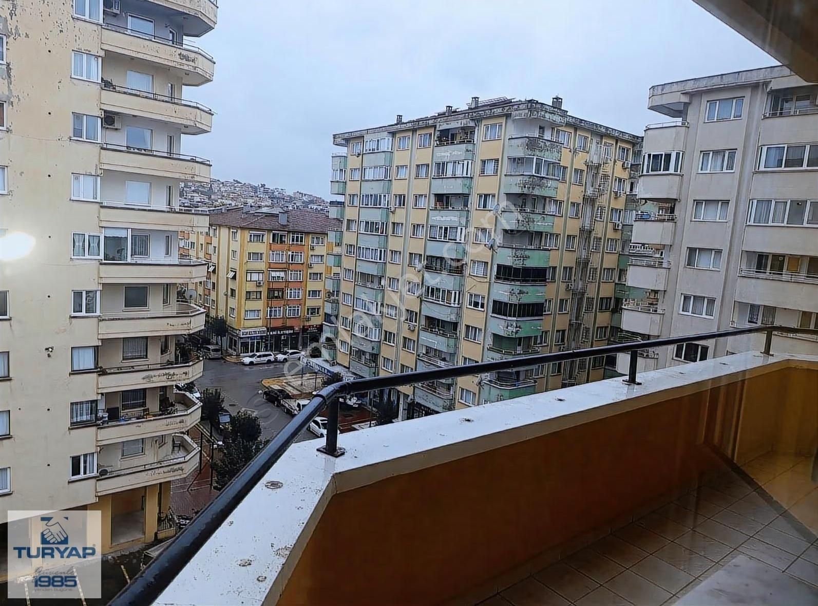 Turyap Aydemir'den Sarı 10 Katlılarda 3+1 Kiralık Daire - Görsel 2