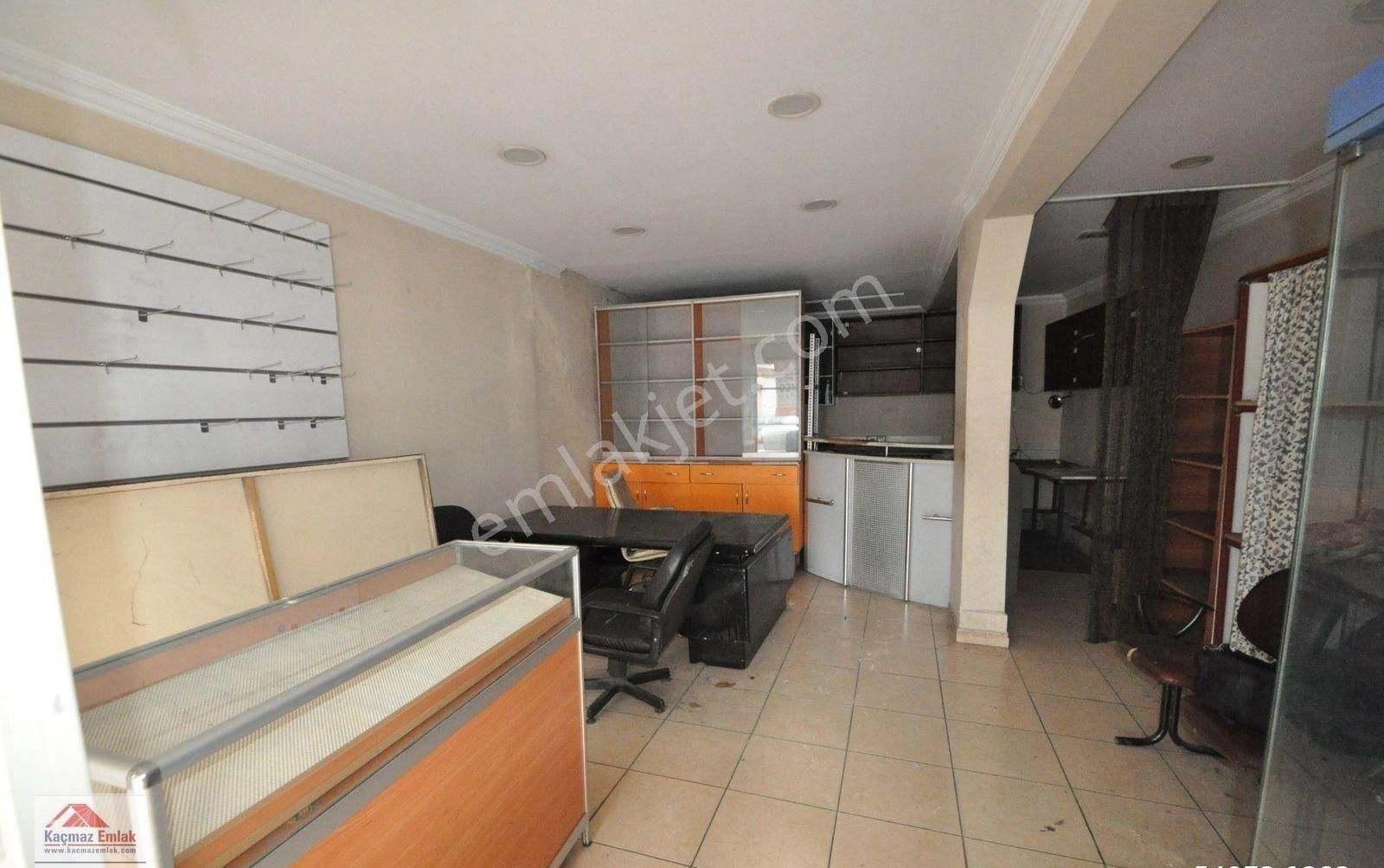 Bayrampaşa Kartaltepe Kaçmazdan Kiralık 55m2 Dörtyol Ağzı Düz Giriş Mağaza & Dükkan - Görsel 4