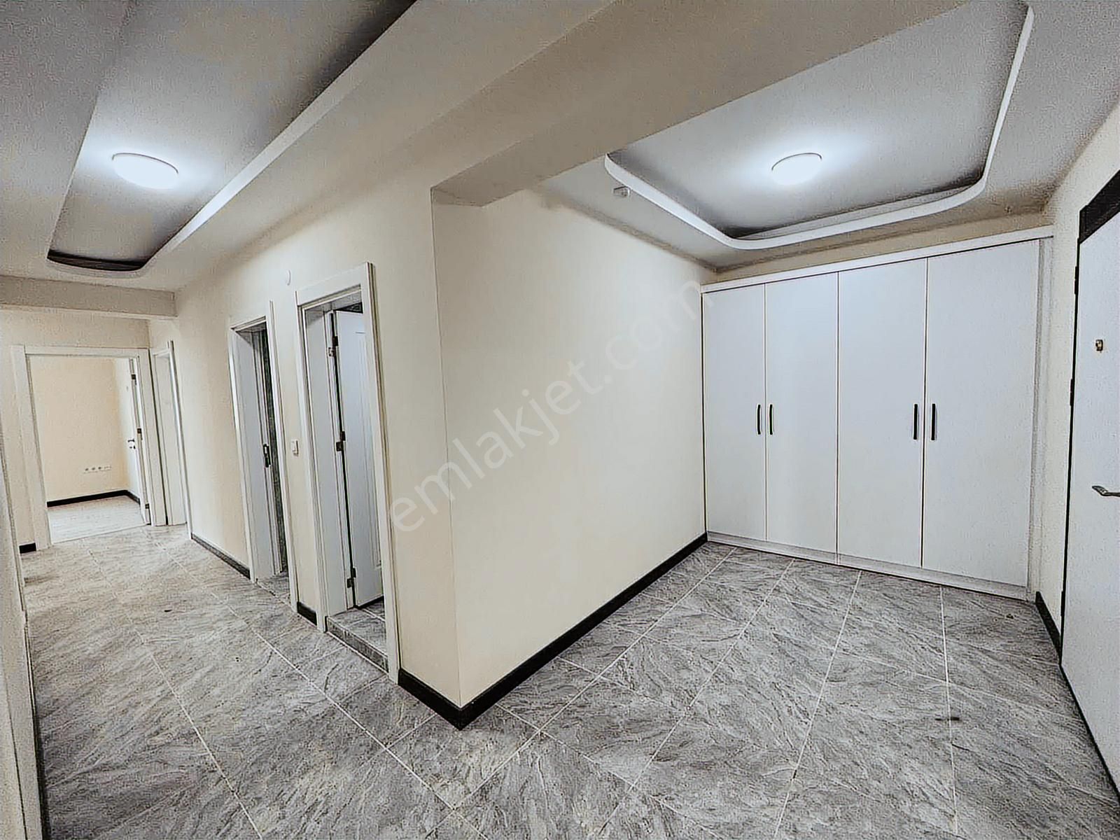 Fa Özbirden Akıllı Ev Sistemi İle Donanımlı Cadde Cephe Lüx 4+1 - Görsel 9