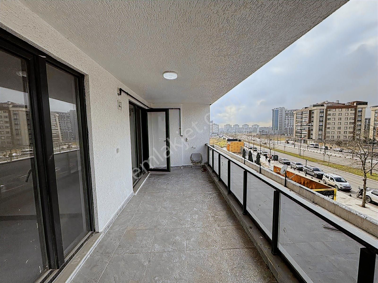 Fa Özbirden Akıllı Ev Sistemi İle Donanımlı Cadde Cephe Lüx 4+1 - Görsel 29