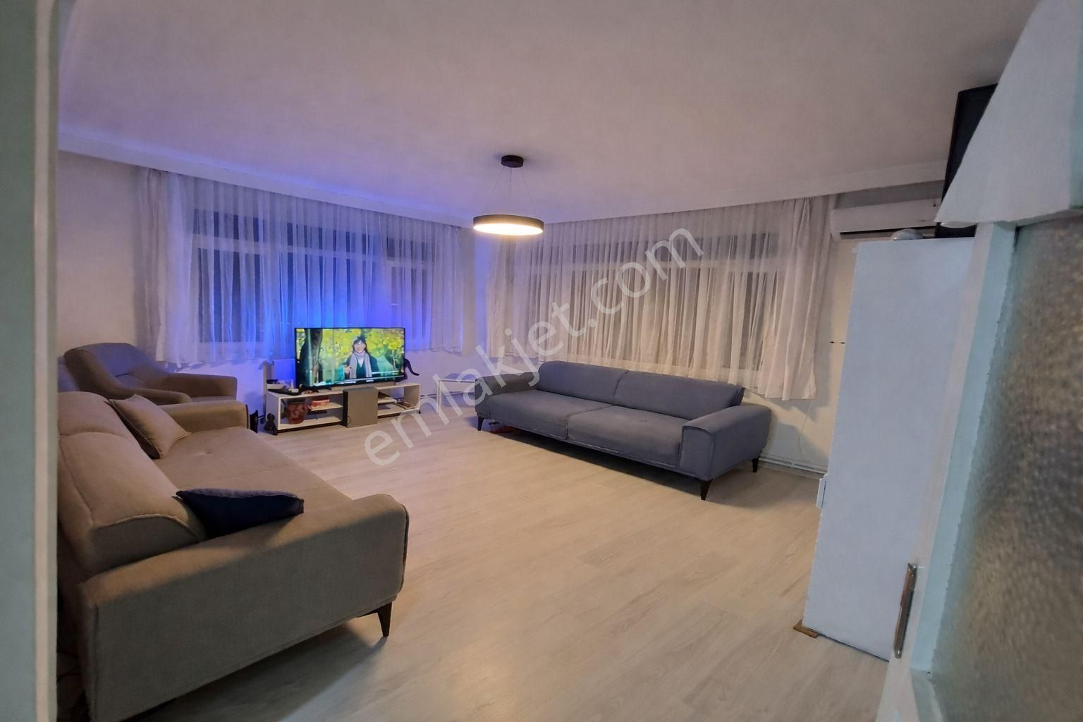 Sahile Yürüme Mesafesi , Butik Sitede , Yenilenmiş 3+1