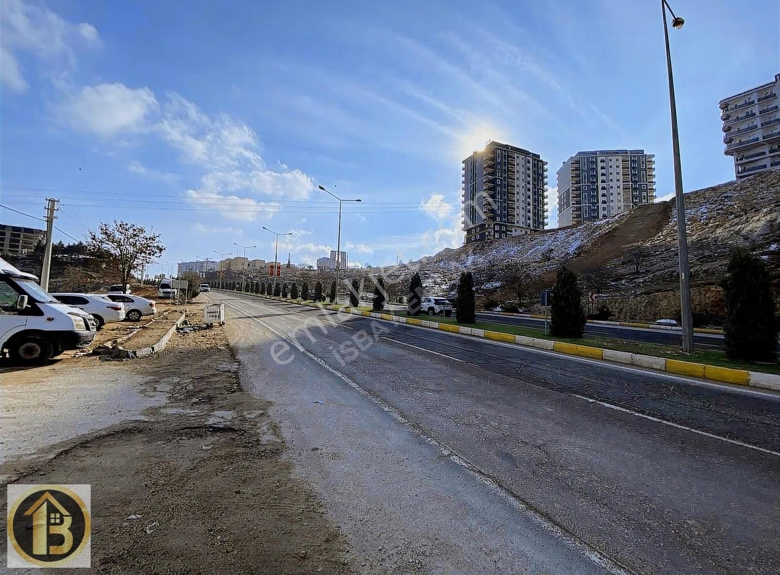 Diyarbakır Yolu Üzeri Ana Caddeye Sıfır 112 Acil Karşı 3+1 Daire - Görsel 8