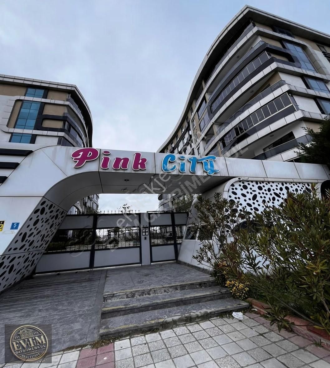 *evim Gayrimenkul'den Site İçerisinde 3+1 Satılık 155 M² Daire*