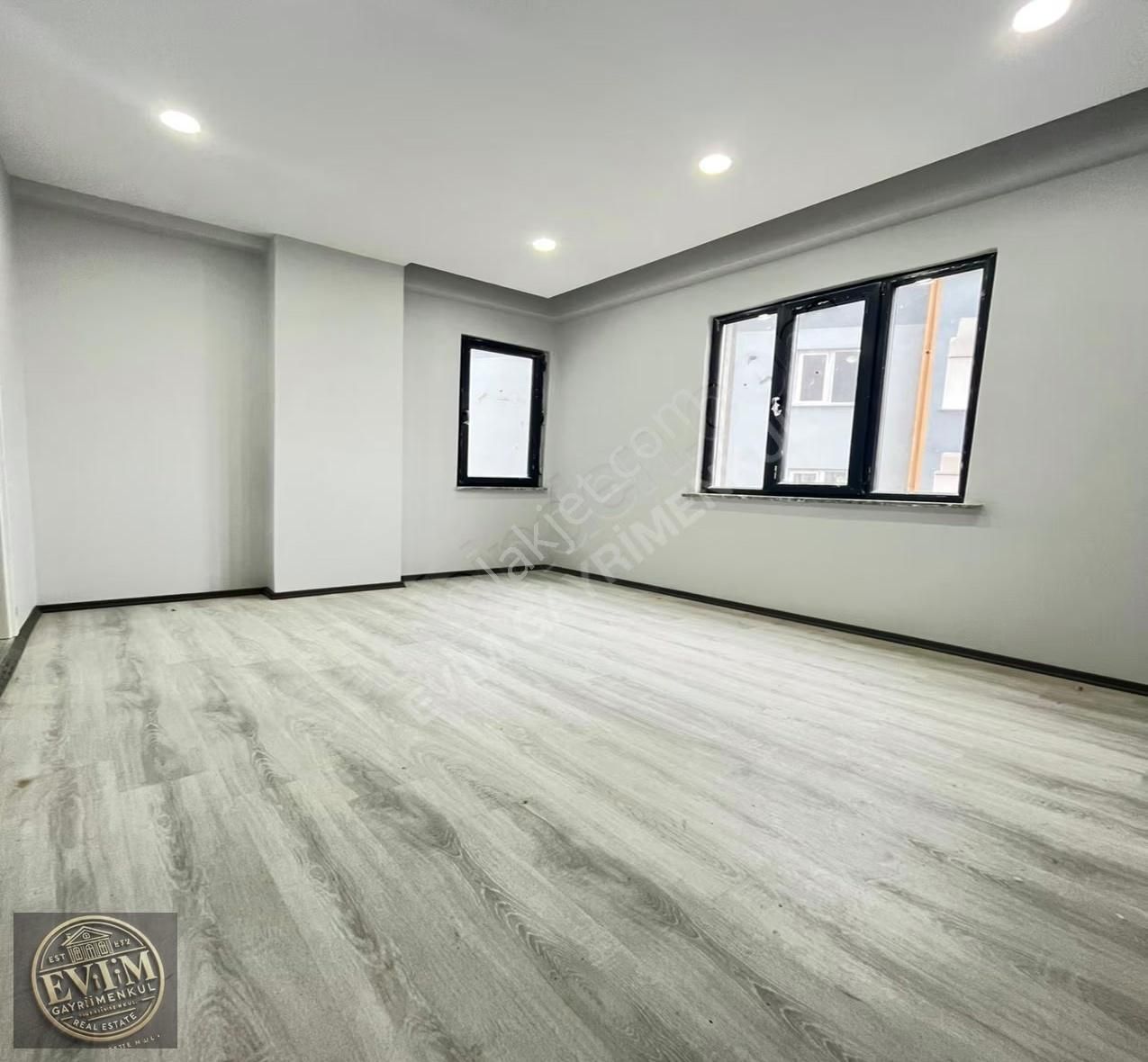 Evim'den Tepe Bölg.ebeveyn Banyolu 120m2 Sıfır 2+1 Satılık Daire - Görsel 5