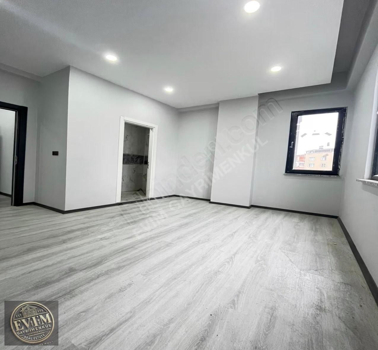 Evim'den Tepe Bölg.ebeveyn Banyolu 120m2 Sıfır 2+1 Satılık Daire - Görsel 3