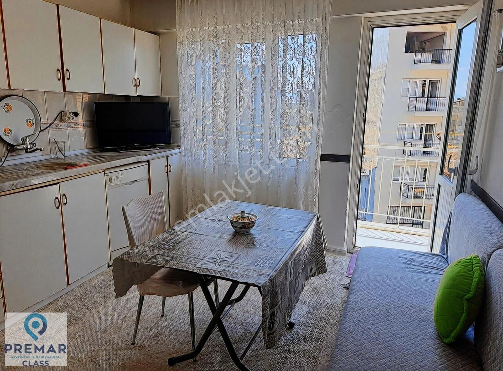 Hasanefendi Mahallesinde Satılık Ara Kat Daire - Görsel 2