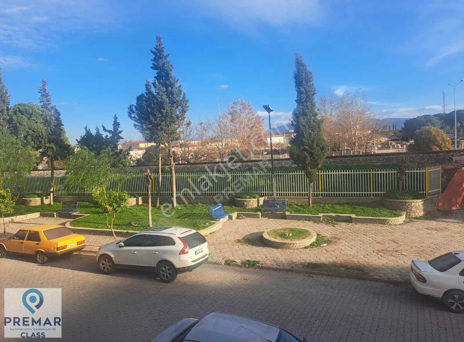 Aydın Efeler Orta Mahallede Satılık 2+1 Daire