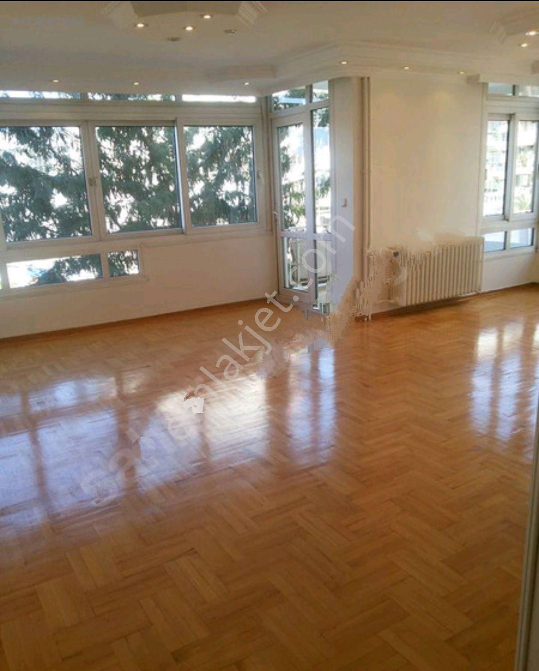 Fırsat, İnönü Caddesi Üzerinde Göztepe Stadı Karşısı, Çift Cephe Köşe Daire