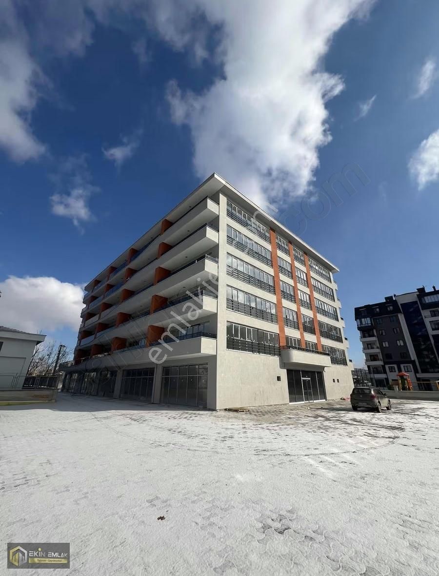 Aslanlı Kışla Caddesi Cepheli Satılık 1+1 Ofis Daire - Görsel 22