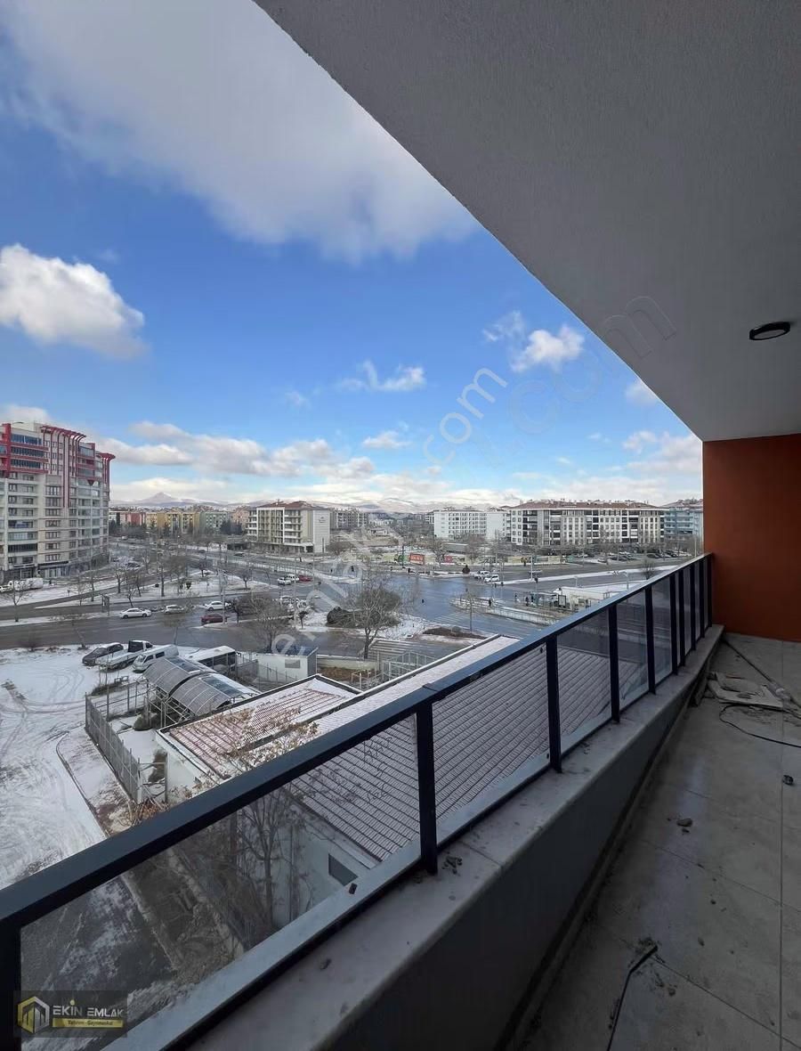 Aslanlı Kışla Caddesi Cepheli Satılık 1+1 Ofis Daire - Görsel 29