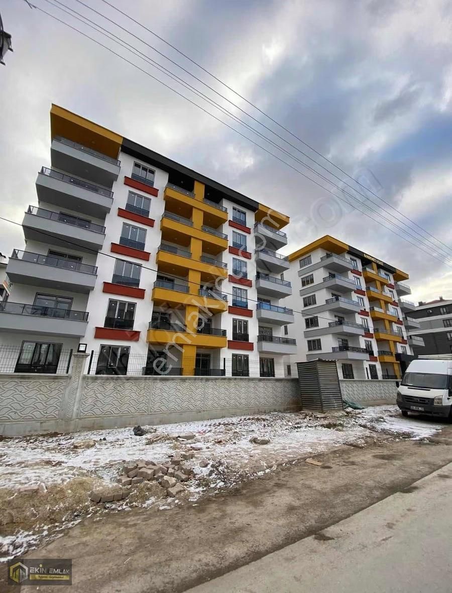 Karatay Gaziosmanpaşa Mah. Siteiçi Arakat 4+1 Genış Daire - Görsel 4