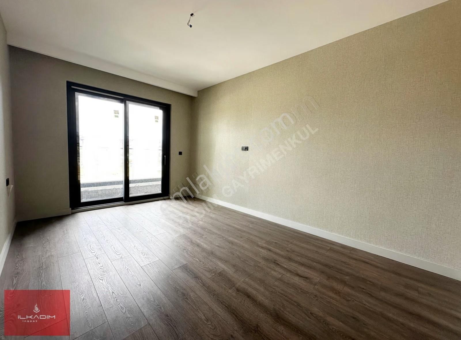 İlkadımdan Ovacıkta Bulvar Cephe Katta 2+1 Kapalı Mutfaklı - Görsel 14