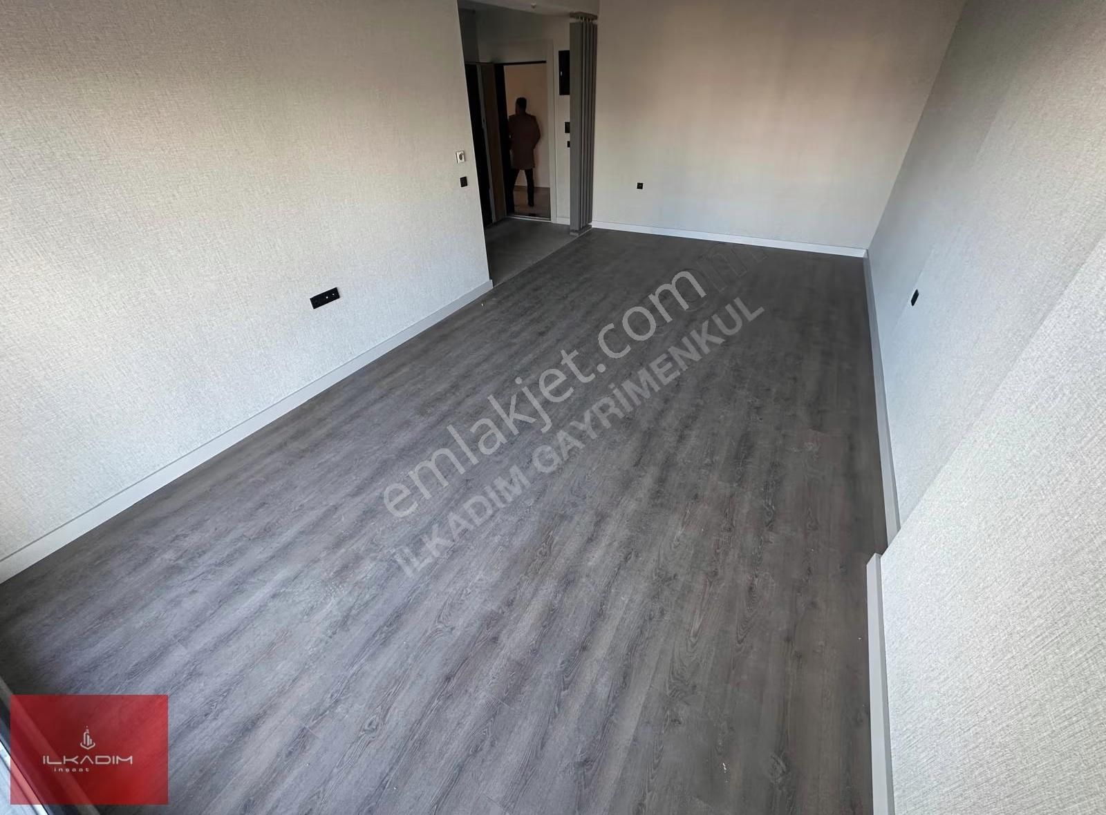 İlkadımdan Ovacıkta Bulvar Cephe Katta 2+1 Kapalı Mutfaklı - Görsel 26