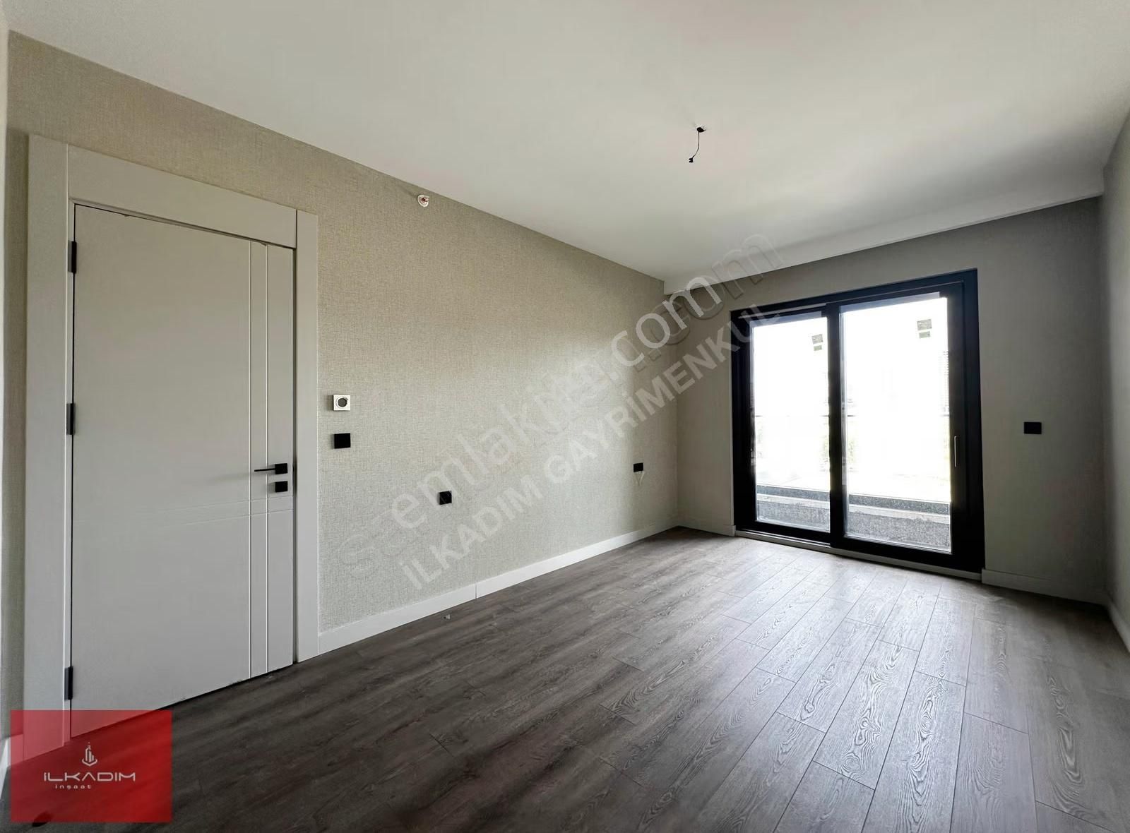 İlkadımdan Ovacıkta Bulvar Cephe Katta 2+1 Kapalı Mutfaklı - Görsel 15