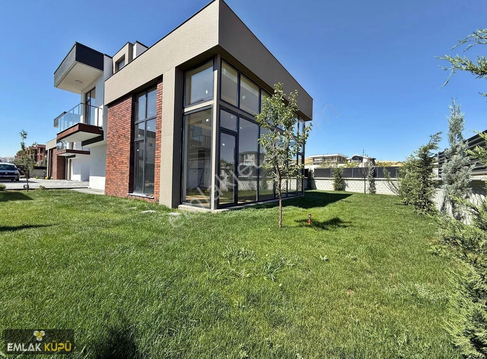 Bağlıca Mah'de Satılık 4+1 Ultra Lüks Yapıda Site İçinde Villa - Görsel 20