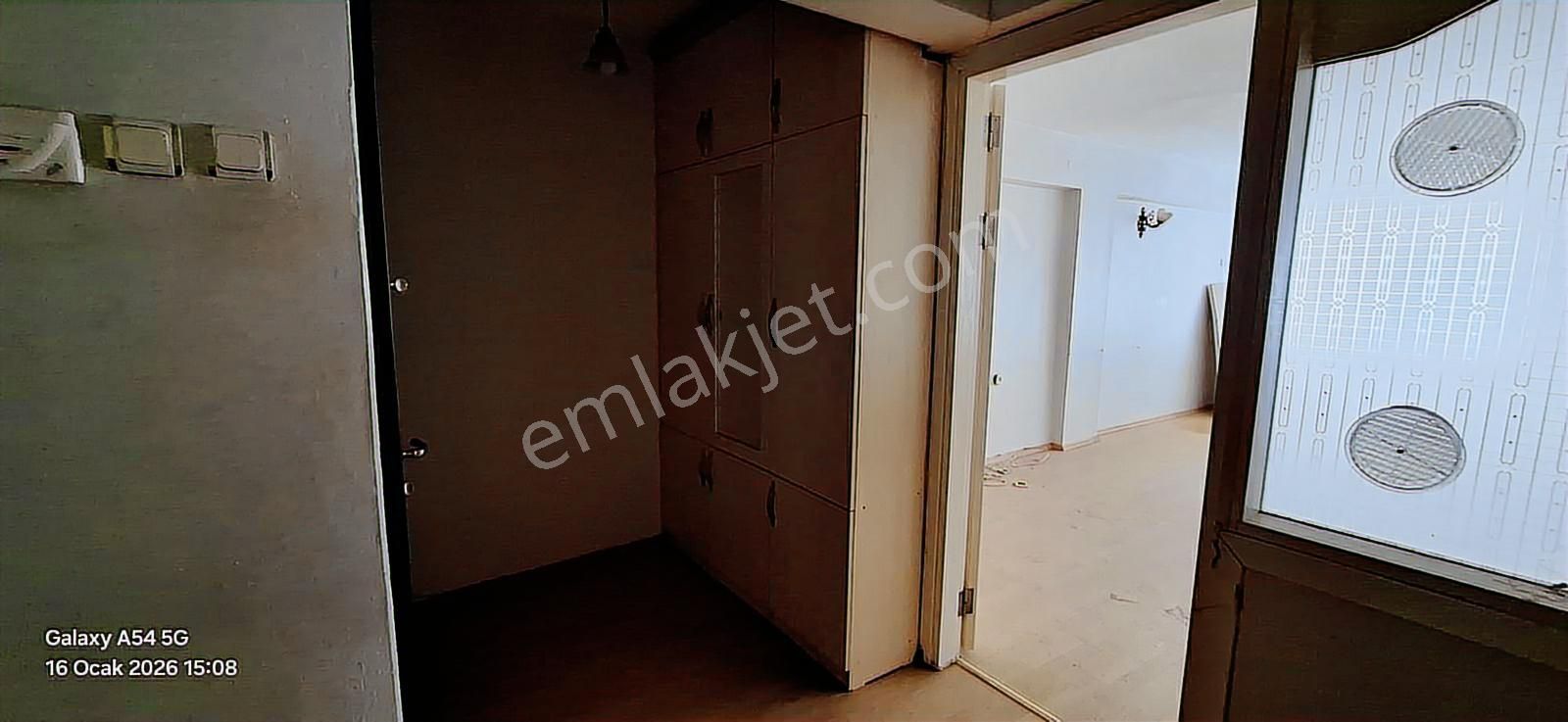 Cemal Emlak Bursa Yıldırım Namazgah Pazar İçinde 2,ara Geniş Bal - Görsel 5