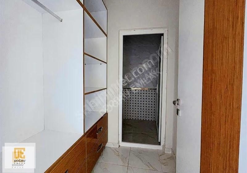 Doğru Emlak - Ertuğrul Gazi Mah. 7+1 Satılık Köşe Villa - Görsel 2