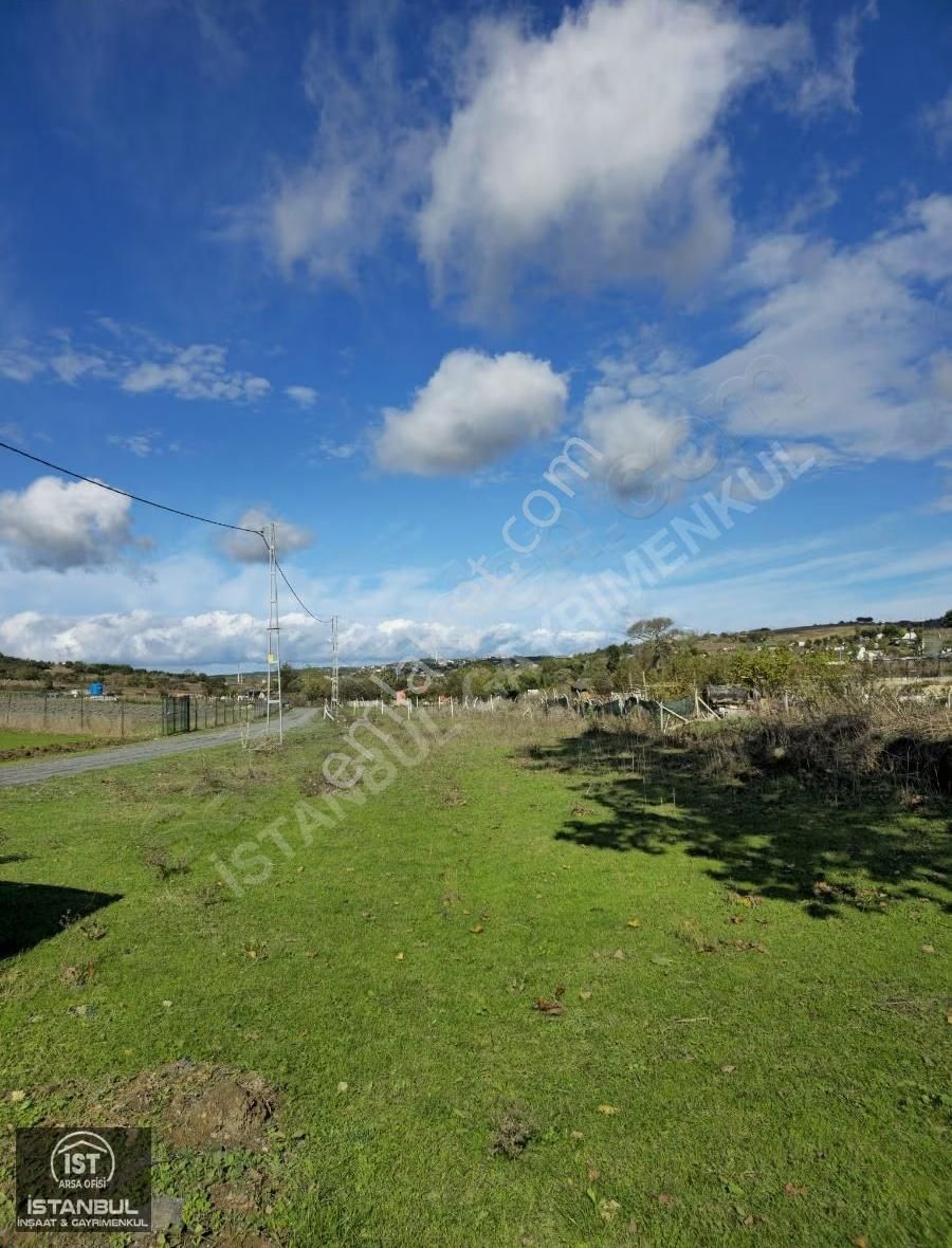 Arnavutköy Tayakadın'da 1266 M2 Tek Tapu (4 Yola Cephe)