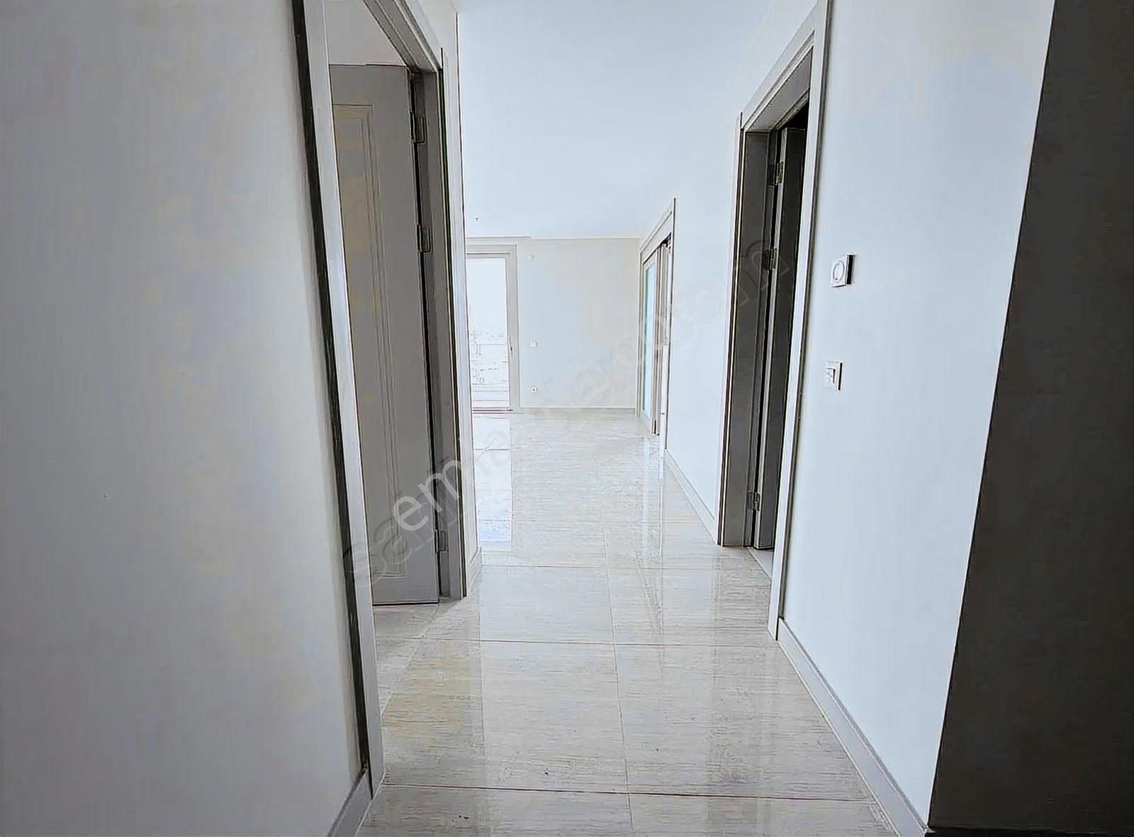 Konak Megapol Balkonlu Kiralık 2+1 Kdv Avantajlı Ofis - Görsel 3