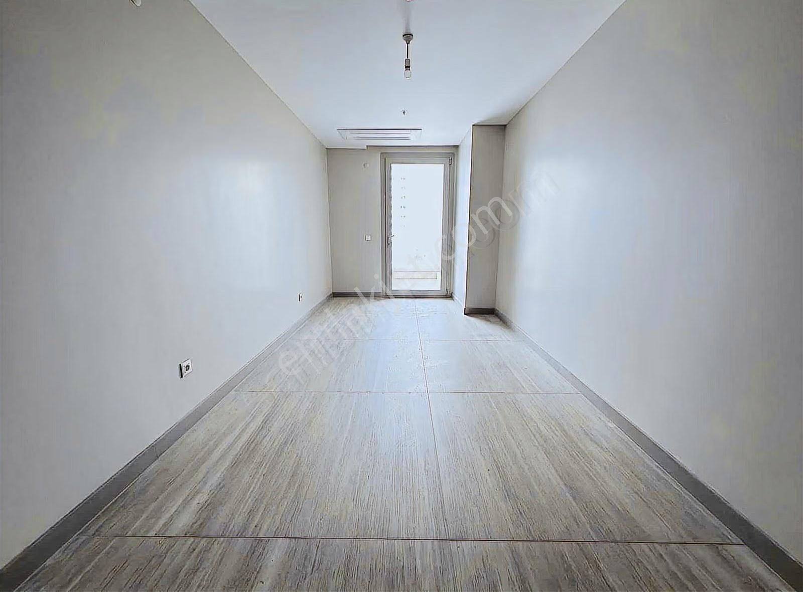 Konak Megapol Balkonlu Kiralık 2+1 Kdv Avantajlı Ofis - Görsel 4