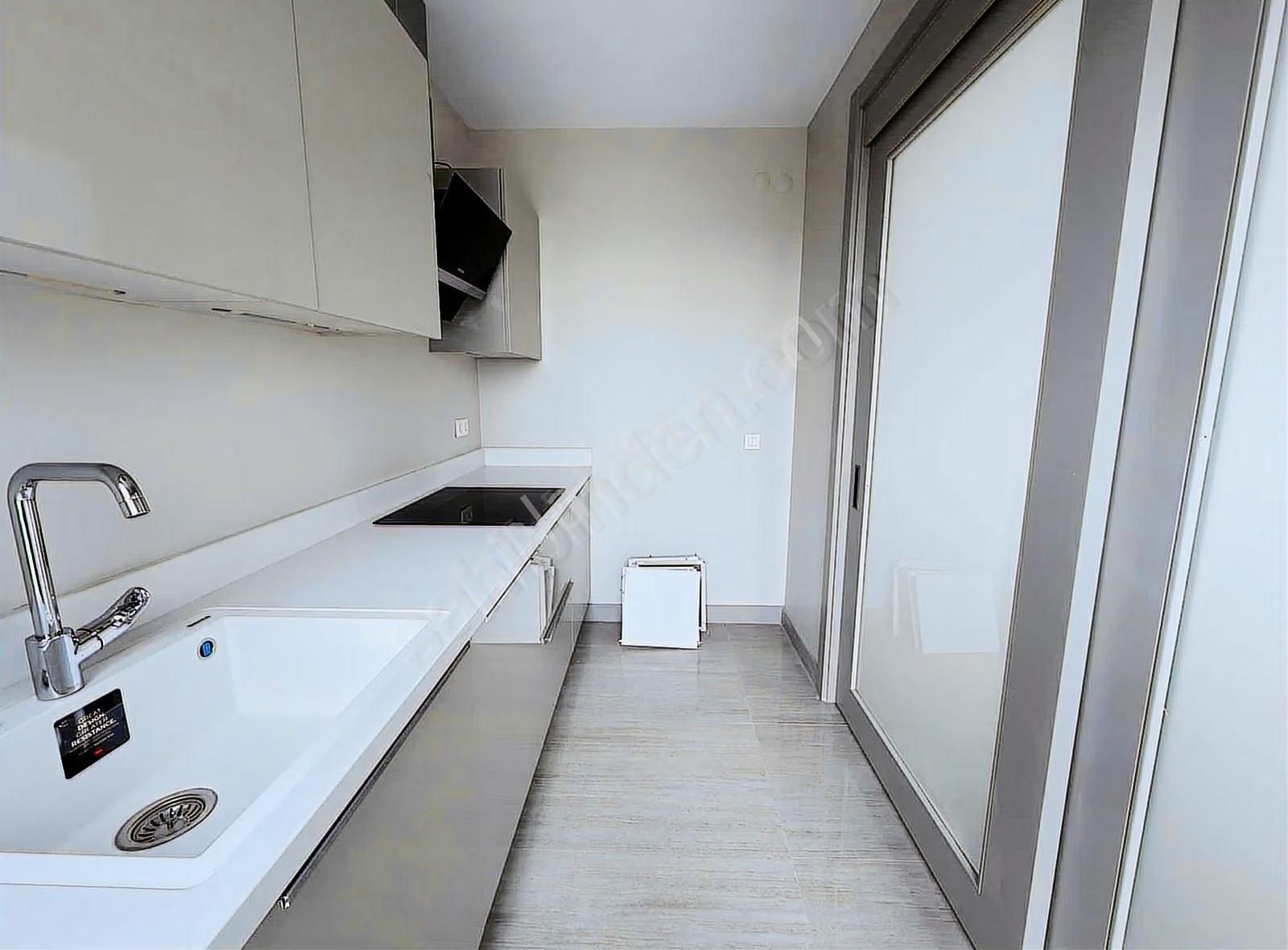 Konak Megapol Balkonlu Kiralık 2+1 Kdv Avantajlı Ofis - Görsel 8