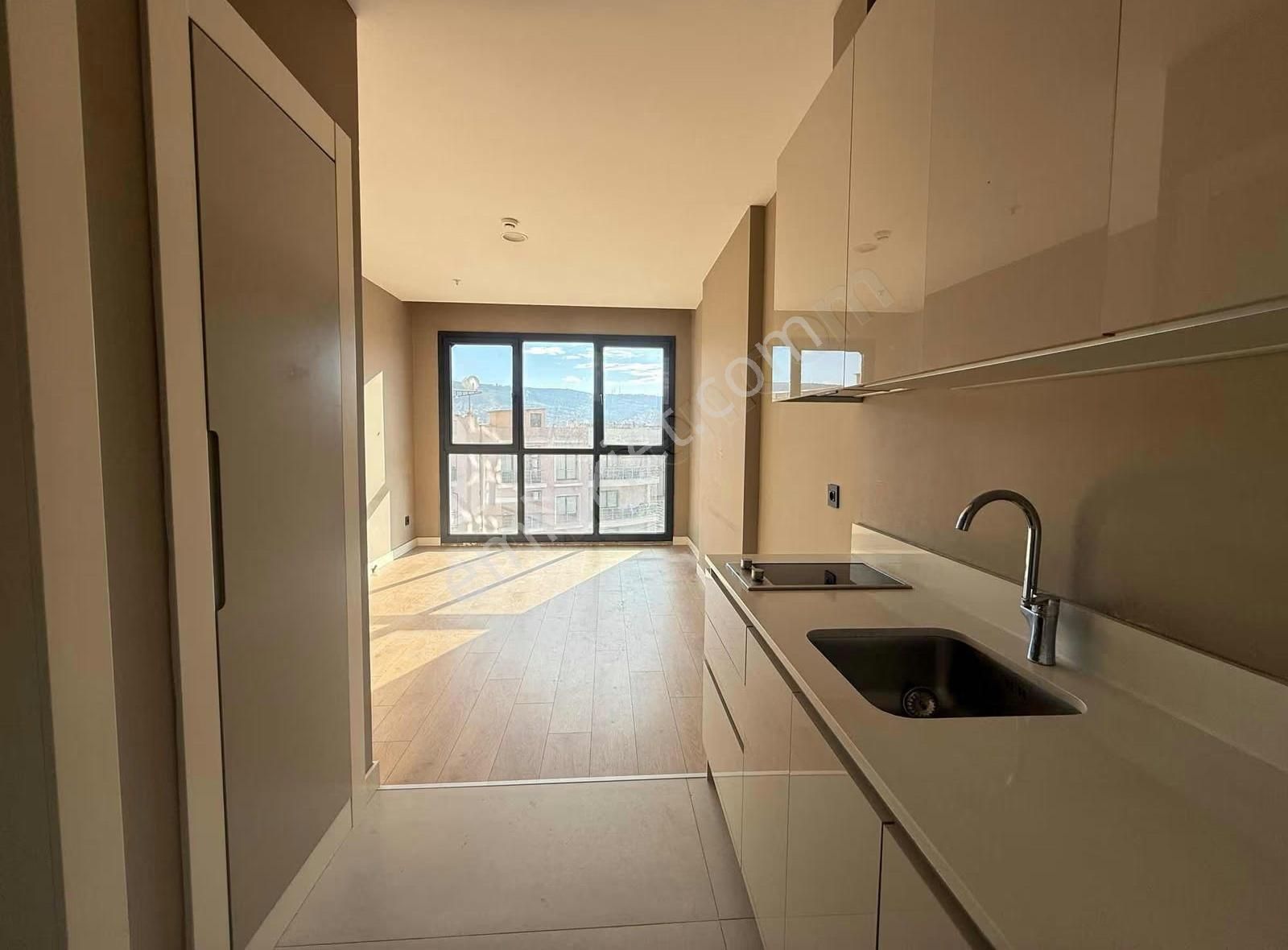 Yaşar Üni Yakını 1+1 Eşyasız Kiralık Daire - Görsel 19