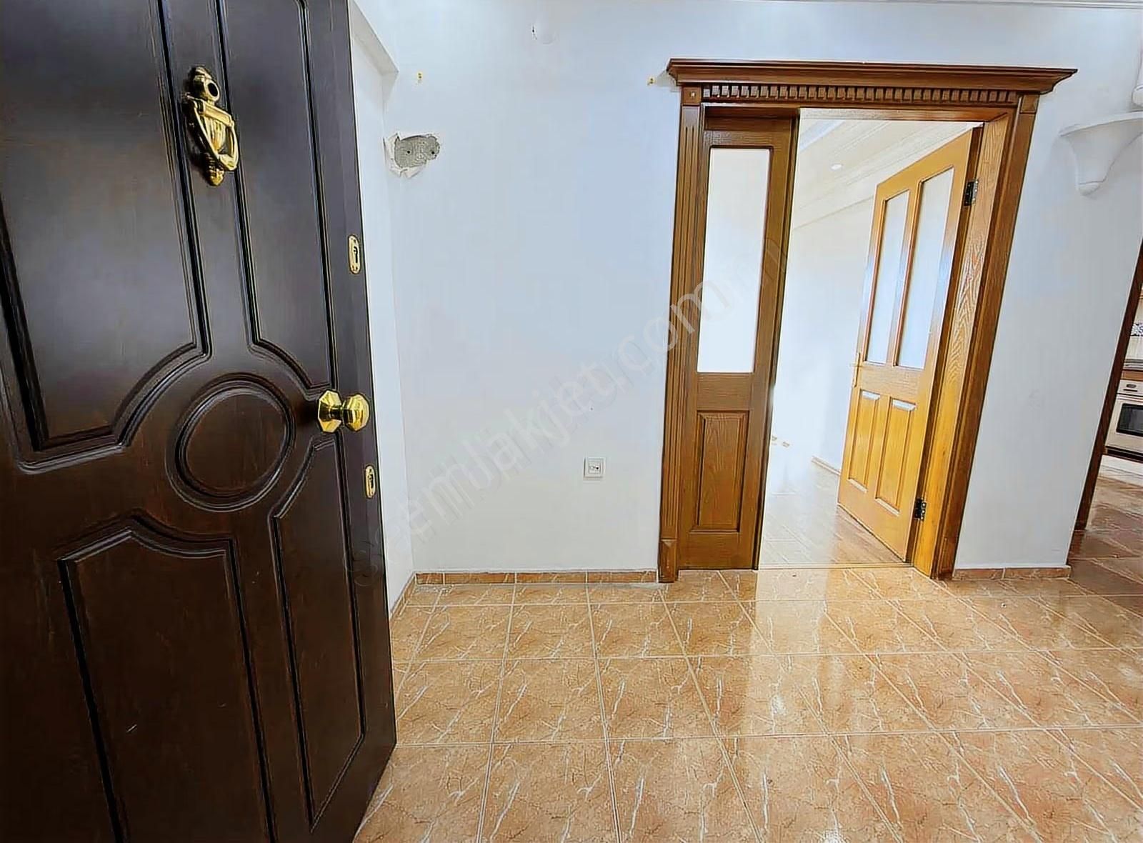 Bornova Kazımdirik Satılık Kapalı Otoparklı 4+1 Daire
