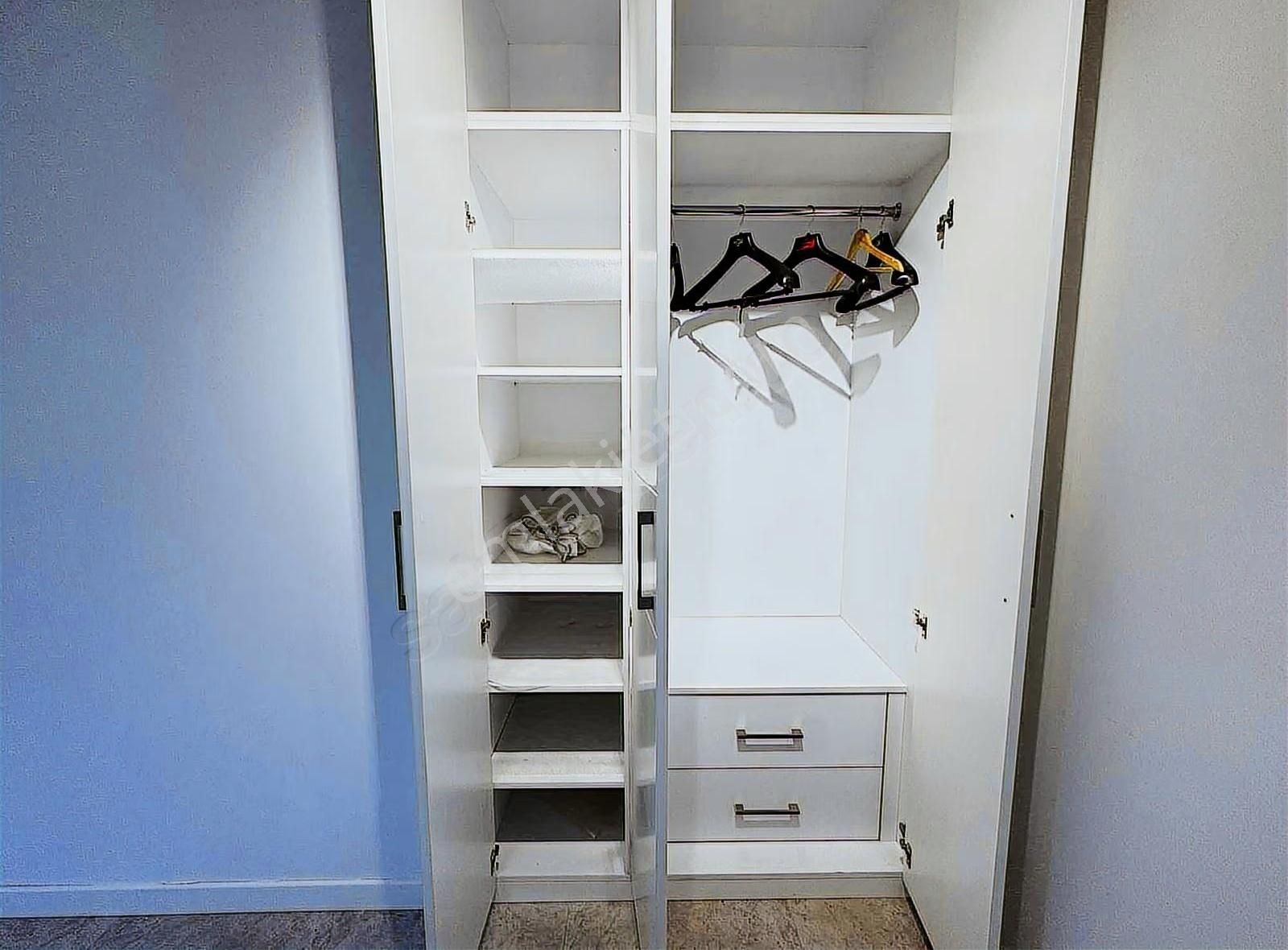 Alsancak Gül Sokak Yakını Dubleks 4+1 Teraslı Kiralık Ofis - Görsel 32