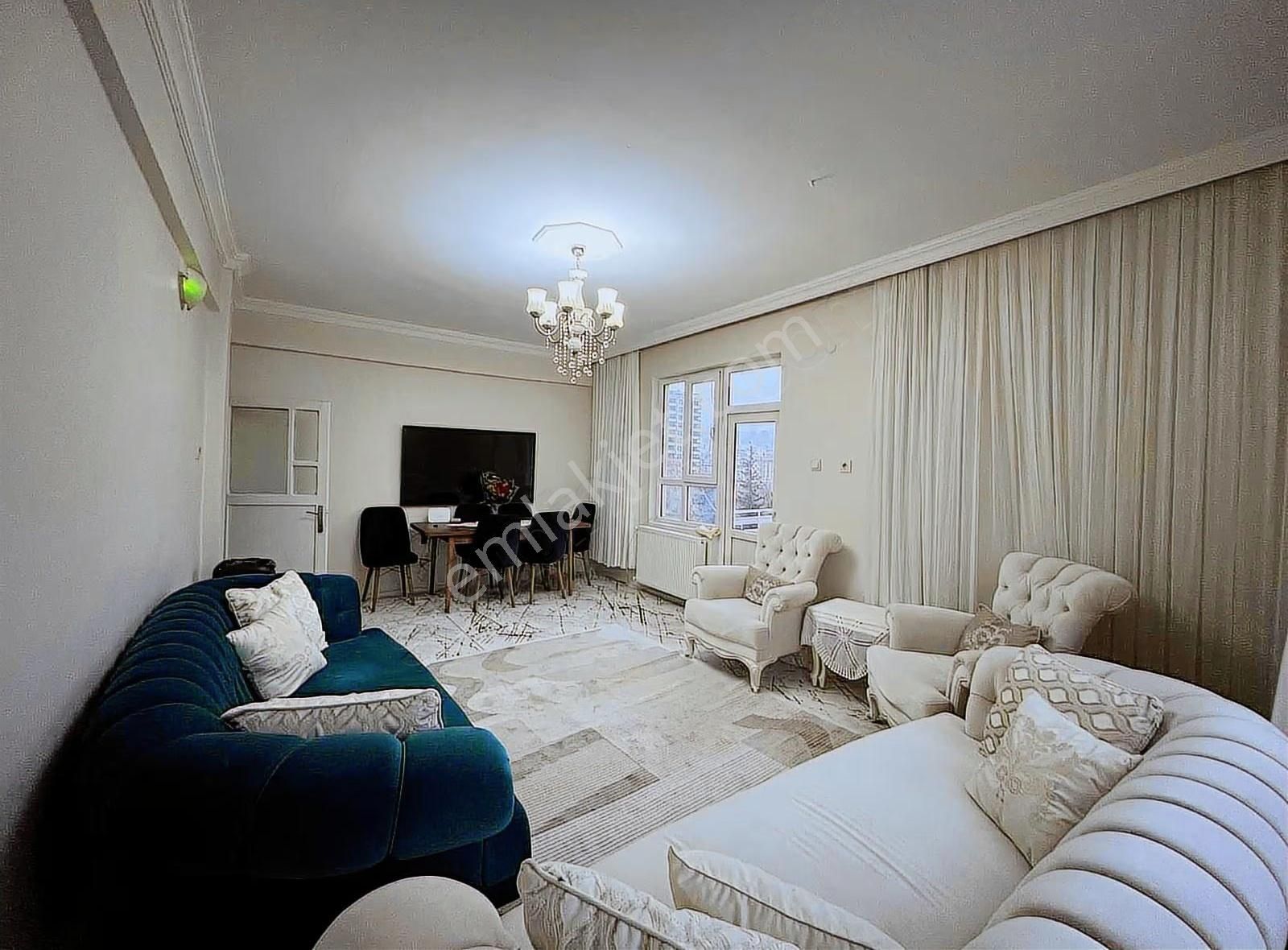 Cadde 17 Emlaktan Satılık 3+1 Karköprü Belediye Yanında Daire