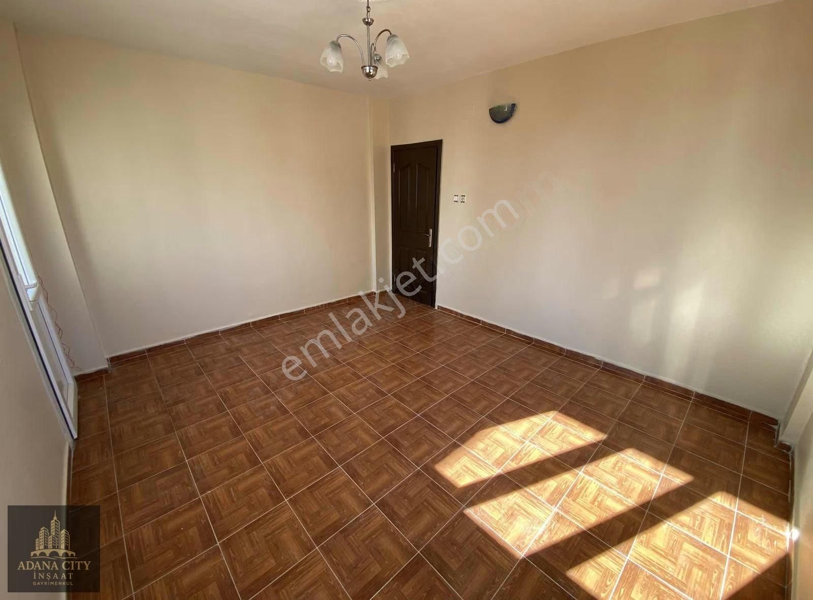 Gürselpaşada Türkmenbaşı Yürüme Mesafesinde Geniş Oturumlu Daire - Görsel 2