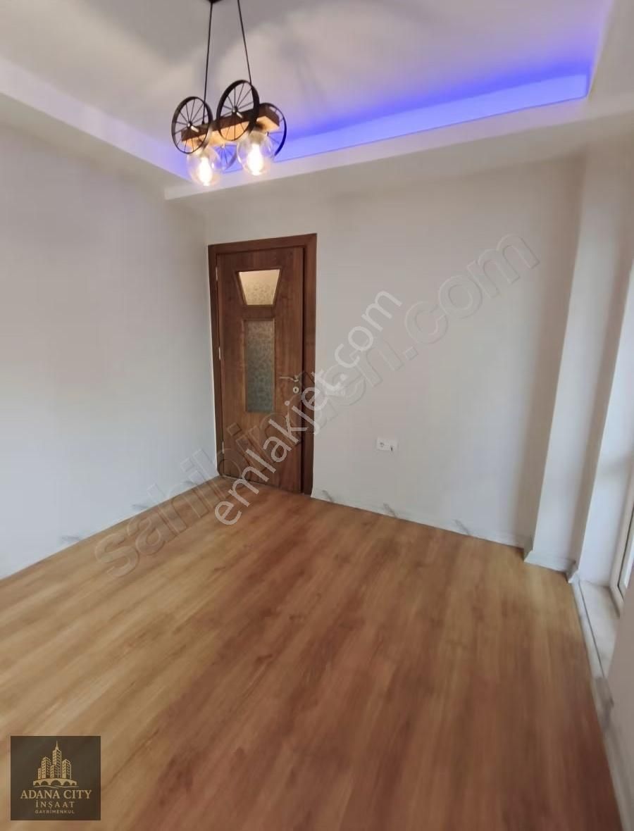 Her Kat Tek Daire İskanlı Satılık 4+1 Kapalı Mutfak Geniş M2 - Görsel 25