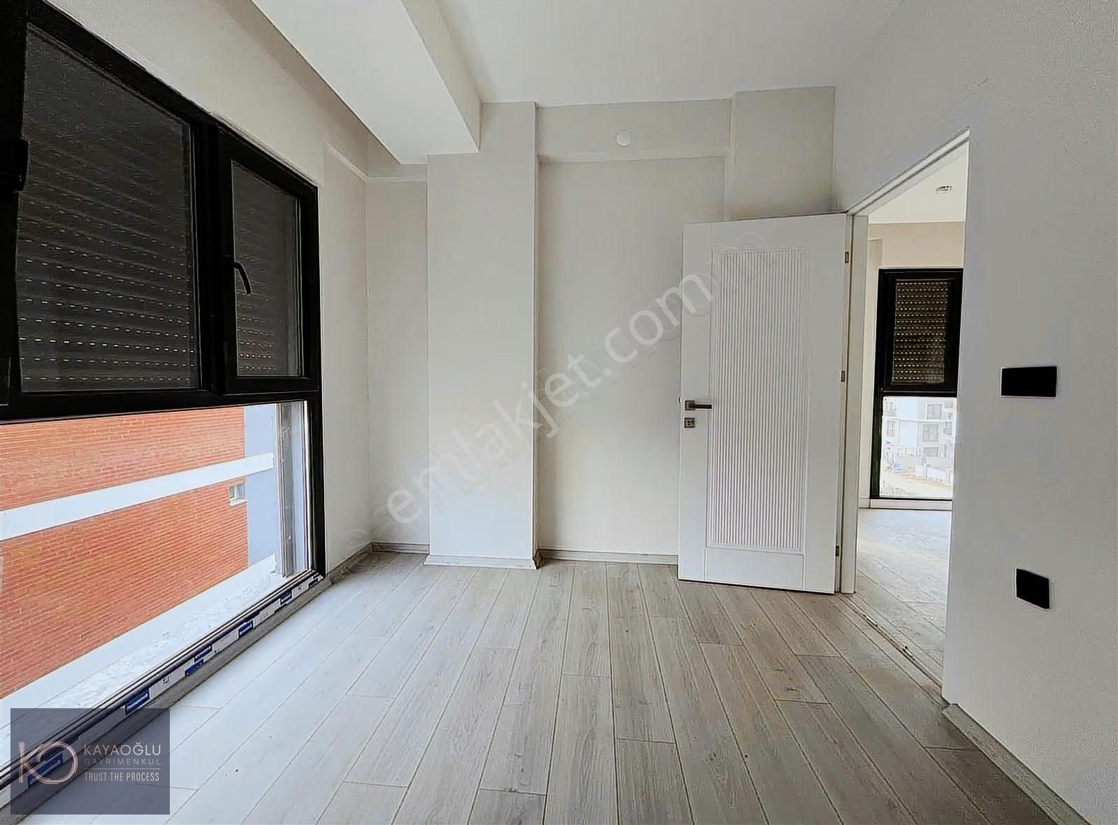 Seyrekte Havuzlu Site İçerisinde Lüx 1+1 Satılık Daire - Görsel 20