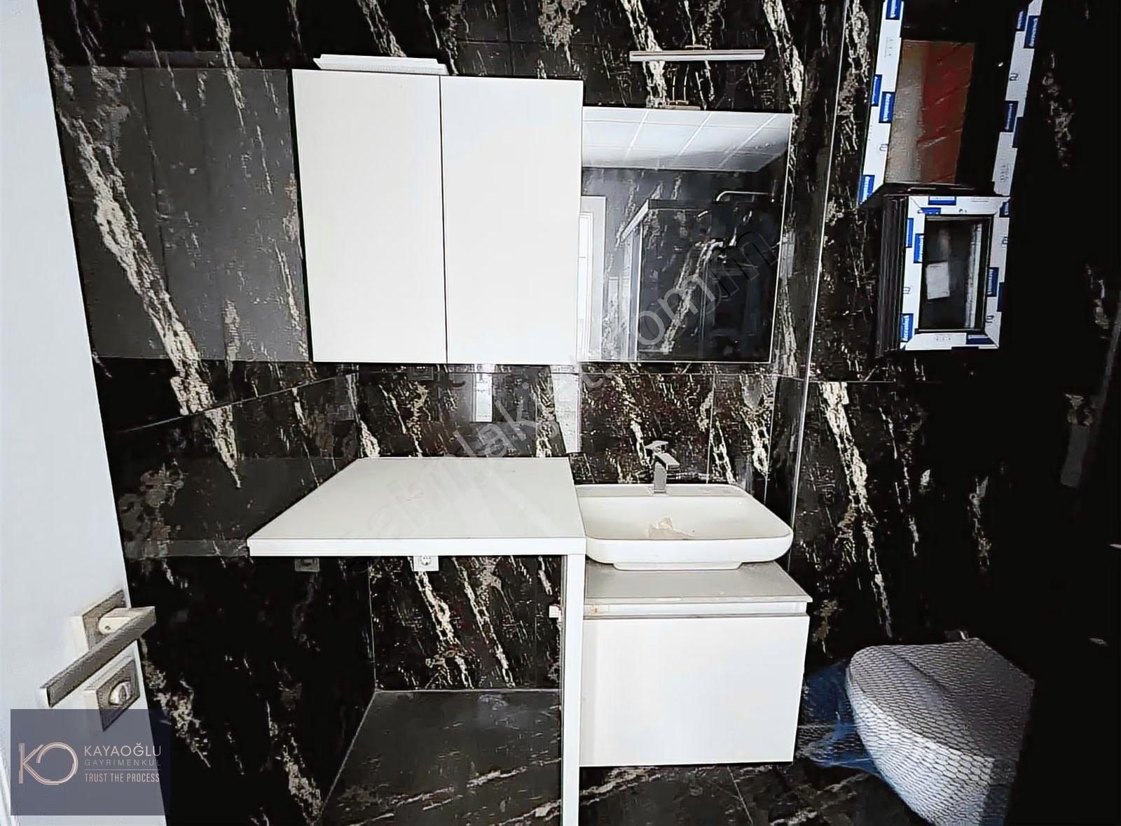 Seyrekte Havuzlu Site İçerisinde Lüx 1+1 Satılık Daire - Görsel 22