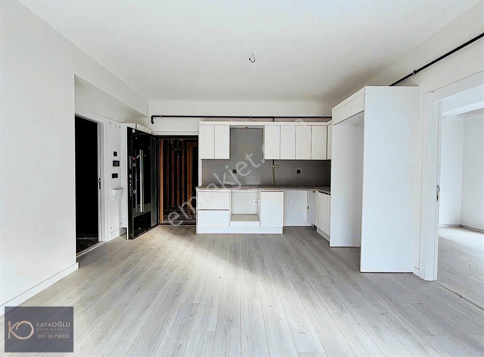 Seyrekte Havuzlu Site İçerisinde Lüx 1+1 Satılık Daire - Görsel 18